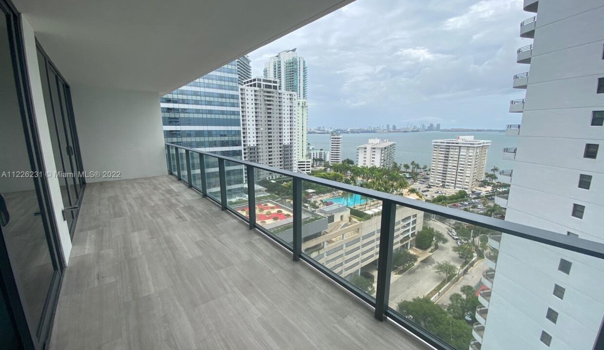 1451 Brickell Ave #1802 10