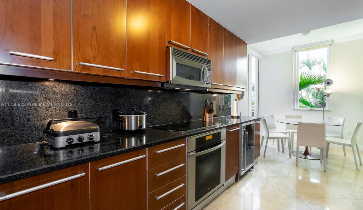 901 Brickell Key Blvd #206 7